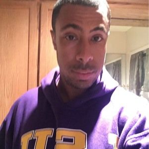 Meet your Posher, Emmanuel